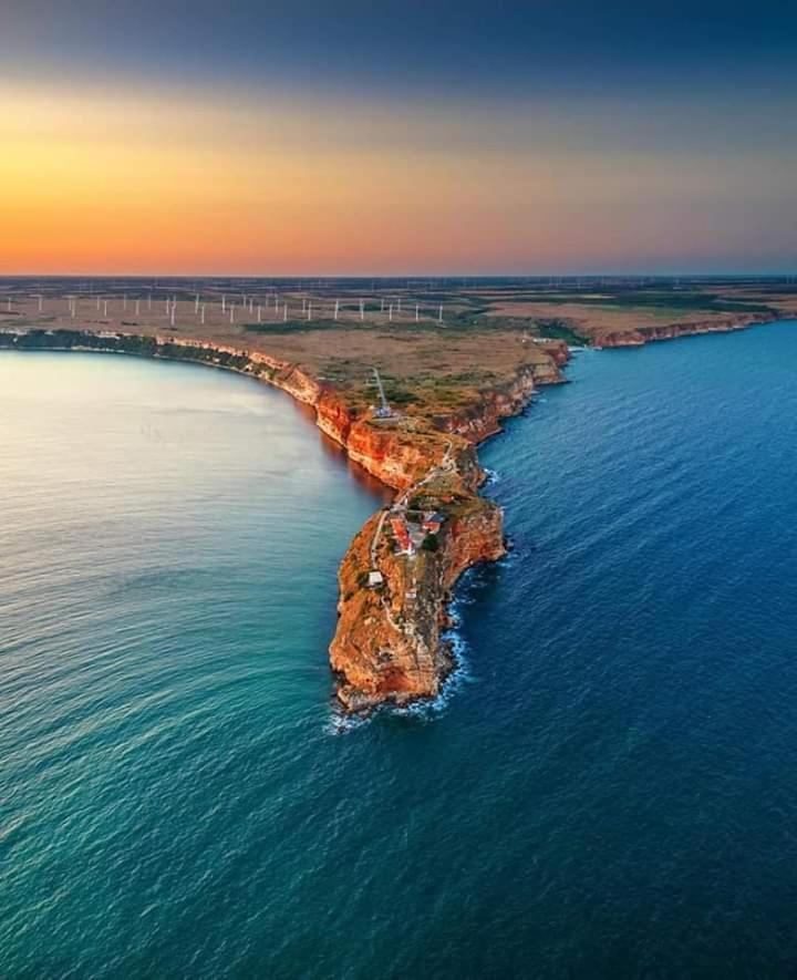 Къща За Гости "Черната Роза" Bŭlgarevo Buitenkant foto