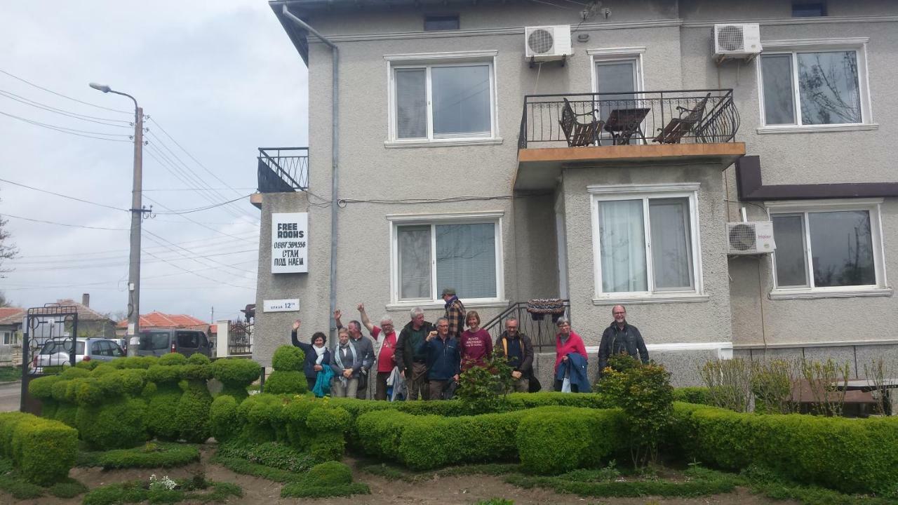 Къща За Гости "Черната Роза" Bŭlgarevo Buitenkant foto